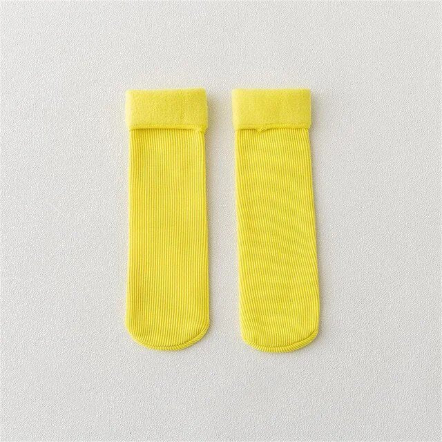 Conforto aconchegante: Meias de pelúcia sólidas e casuais para calor e estilo